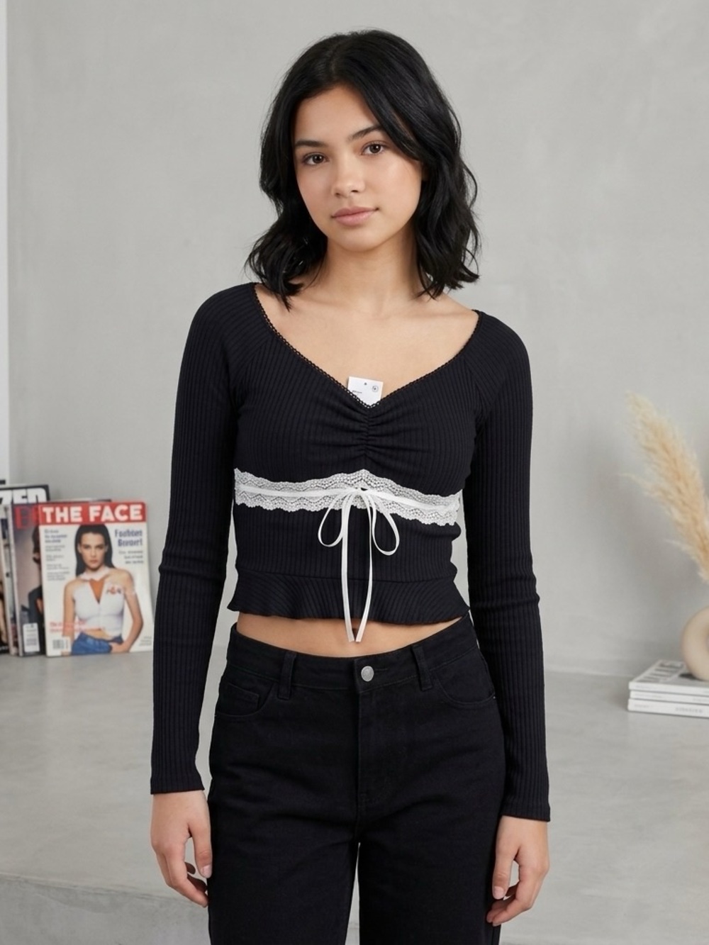 Kimchi Blue by Urban Outfitters Black Ribbed Lace-Trim Long Sleeve Crop Top